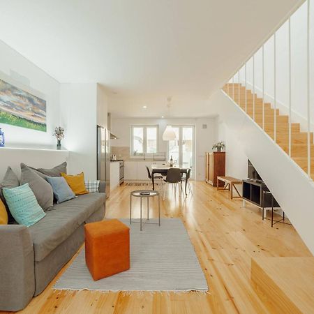 Modern Villa By Hosty Порту Экстерьер фото
